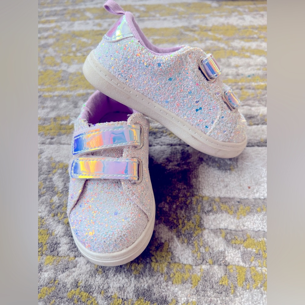 Toddler shoes size 6
